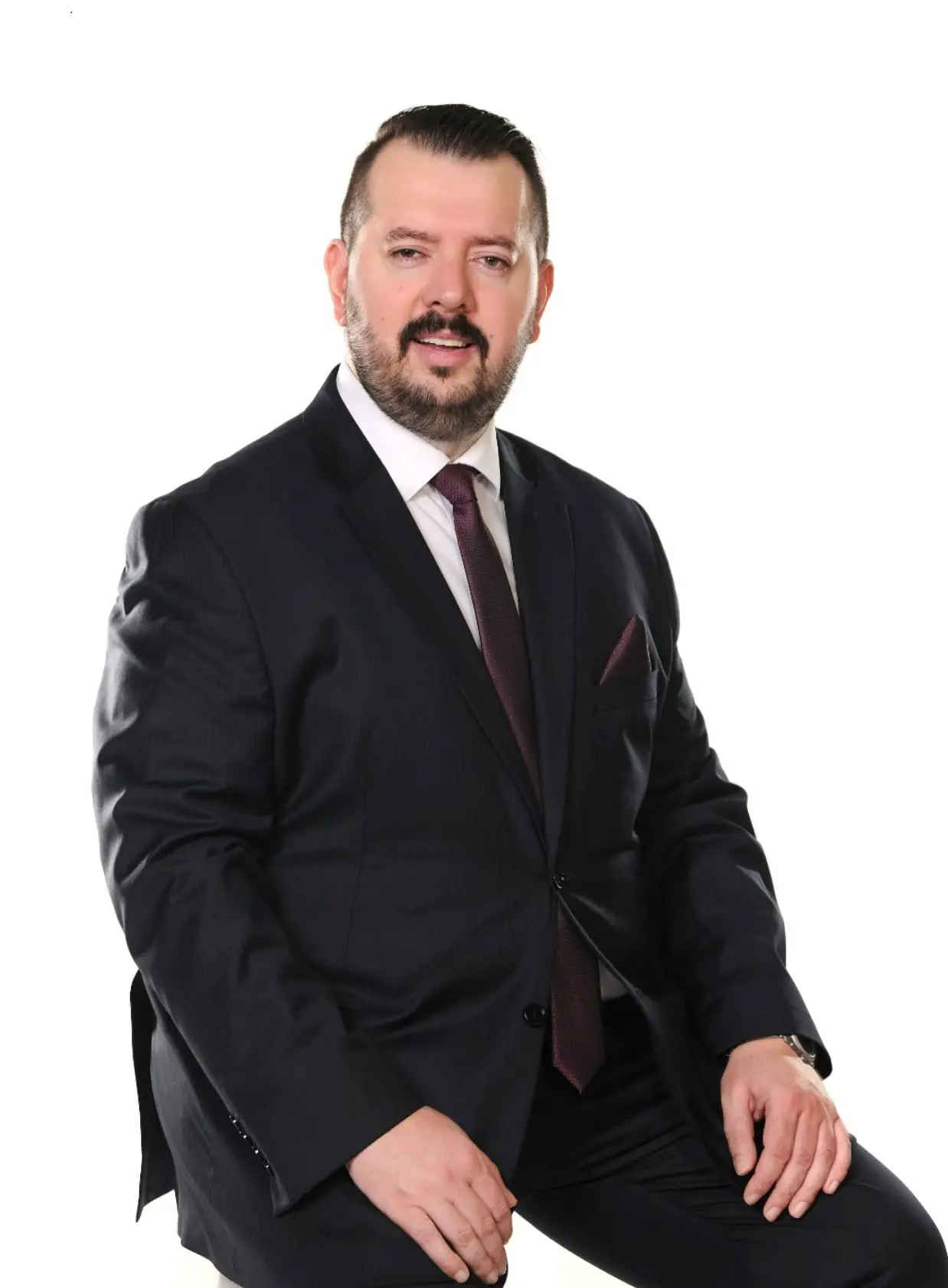 Kurucu Başkan Özgeçmiş